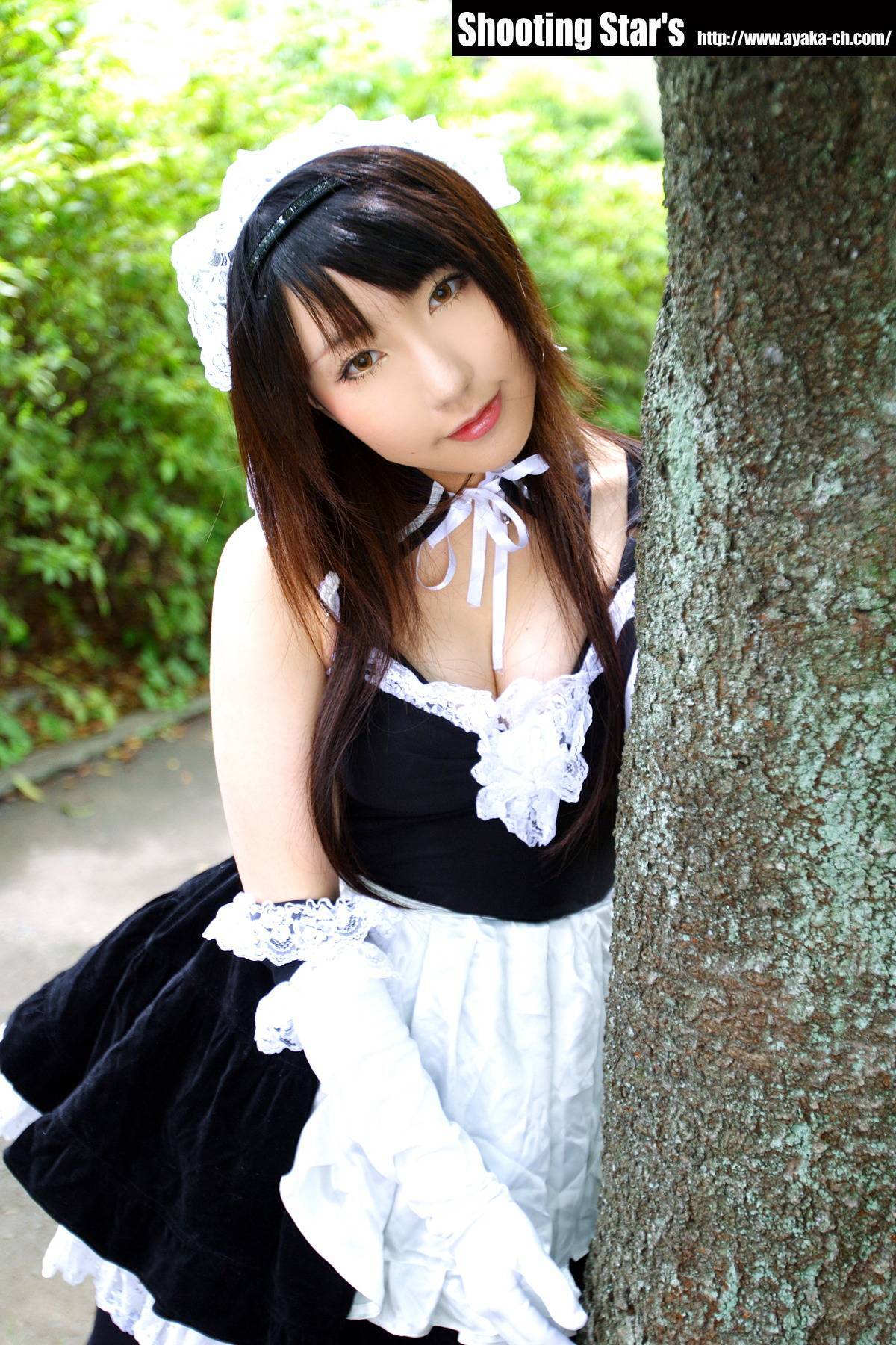 [Cosplay]  Sexy Maid with big boobs